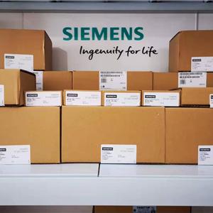 SMART LINE V3，SMART 1000 IE V3，10.1 英寸寬屏， 64 K 色真彩顯示，集成RS422/485串口、工業以太網接口、USB 2.0 host接口